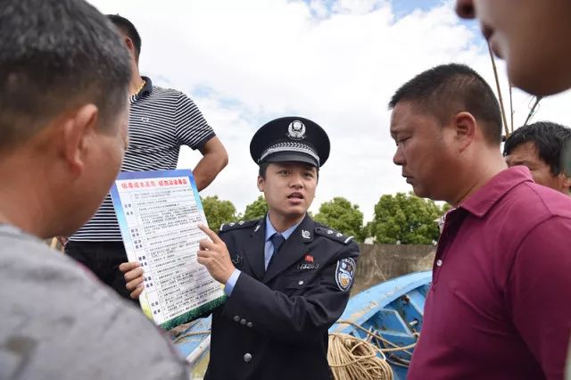 明星吸毒的危害+政治 【警醒】警察叔叔帮你算，为了吸毒到底要